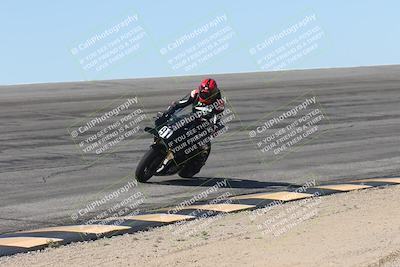 media/Oct-13-2025-Moto Forza (Mon) [[a66d839500]]/4-C Group/Session 2 (Bowl)/